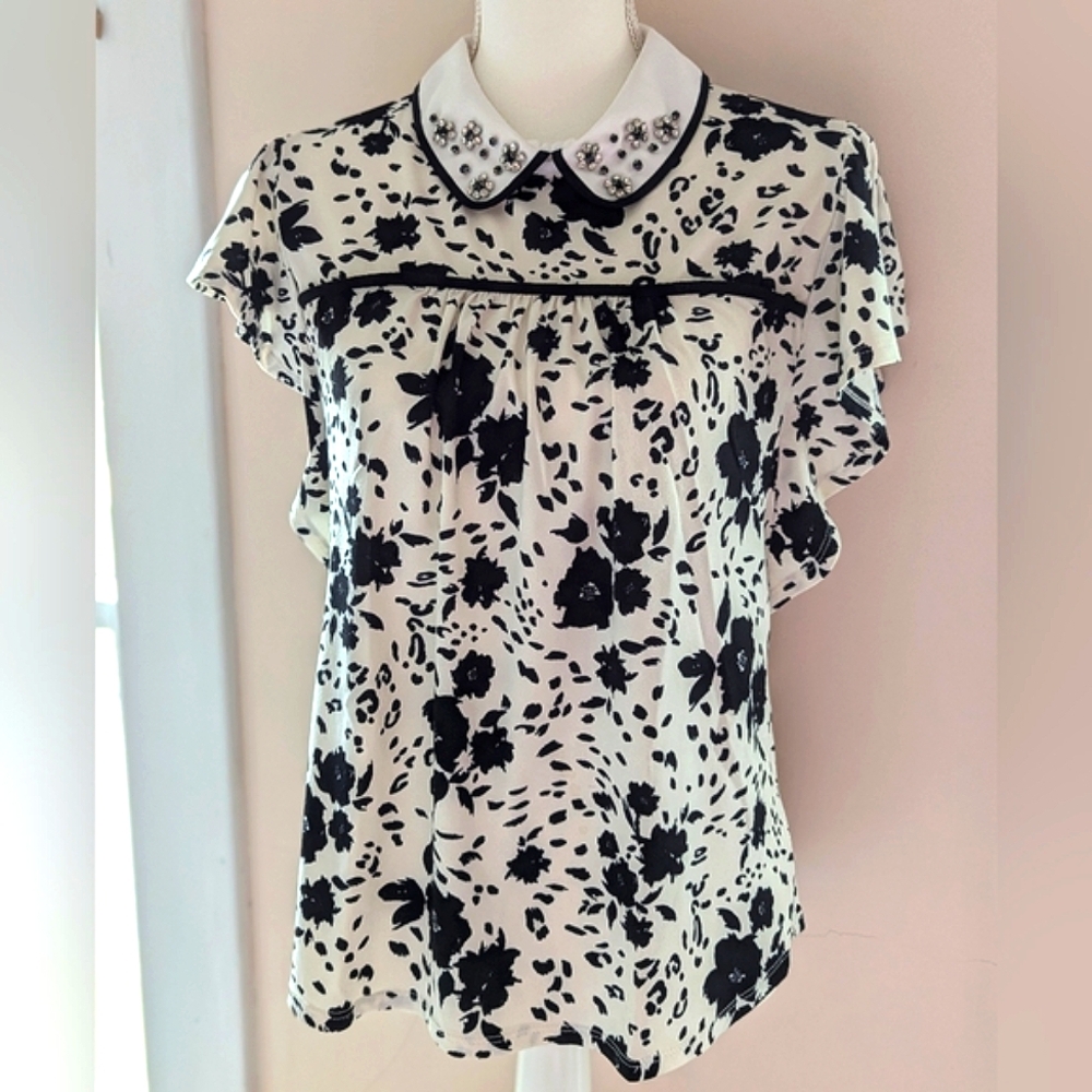 Black & white floral print blouse flowy Peter Pan collar rhinestone fun small - Picture 4 of 14